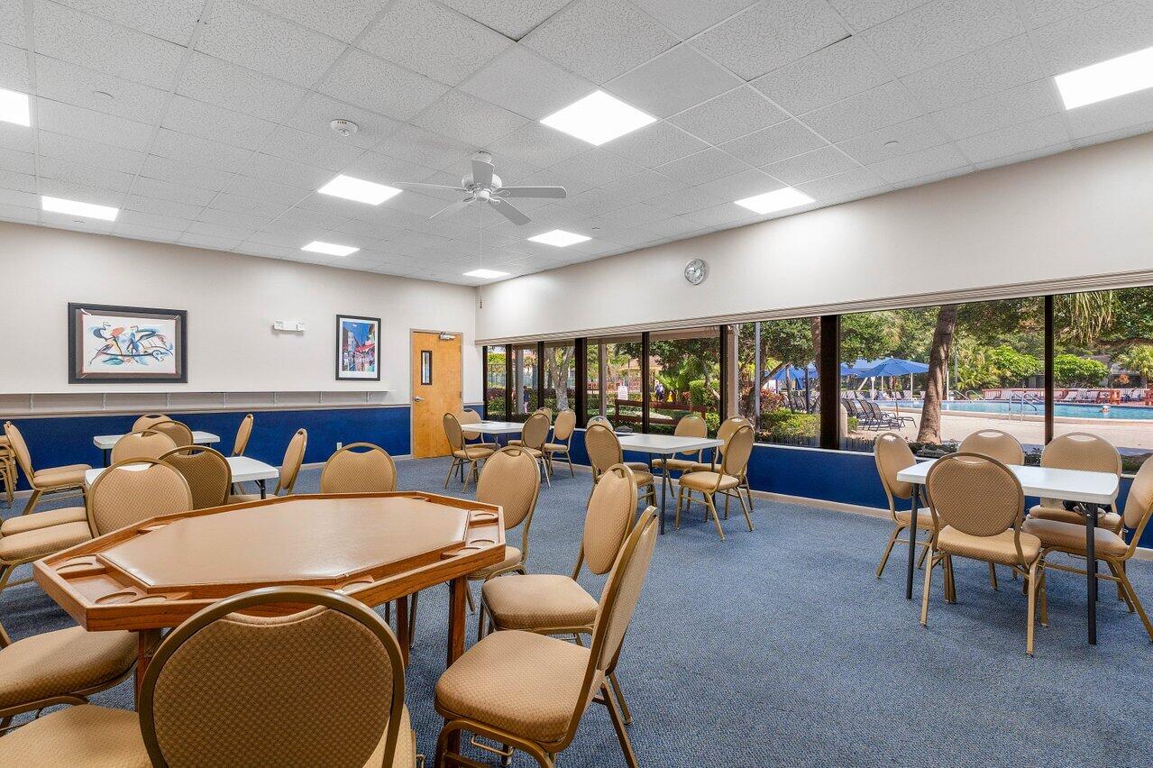 10092 Cedar Point Boulevard 305