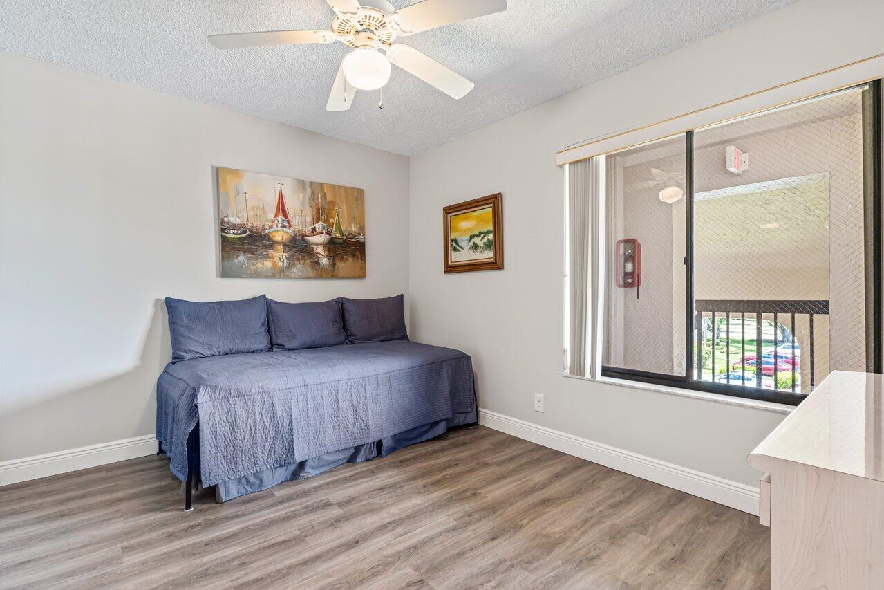 10092 Cedar Point Boulevard 305