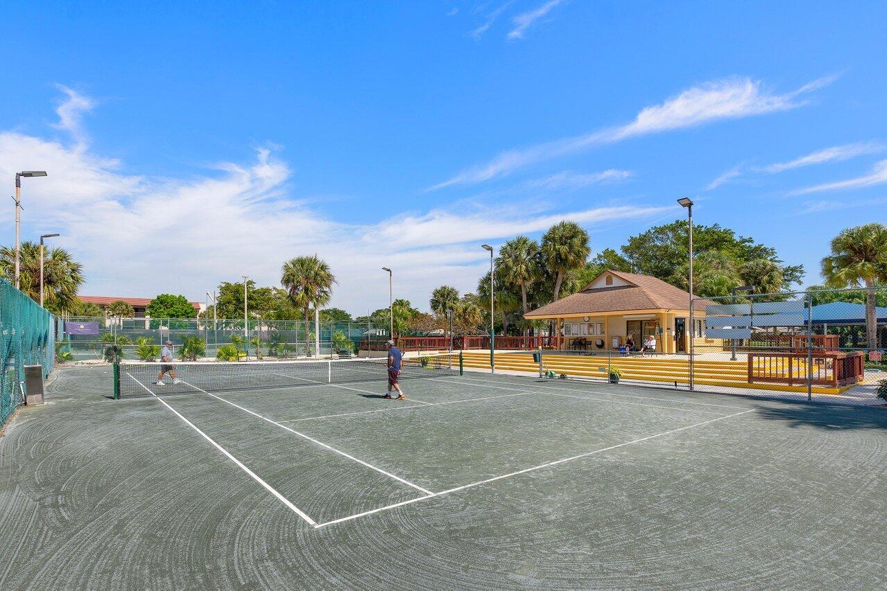 10092 Cedar Point Boulevard 305