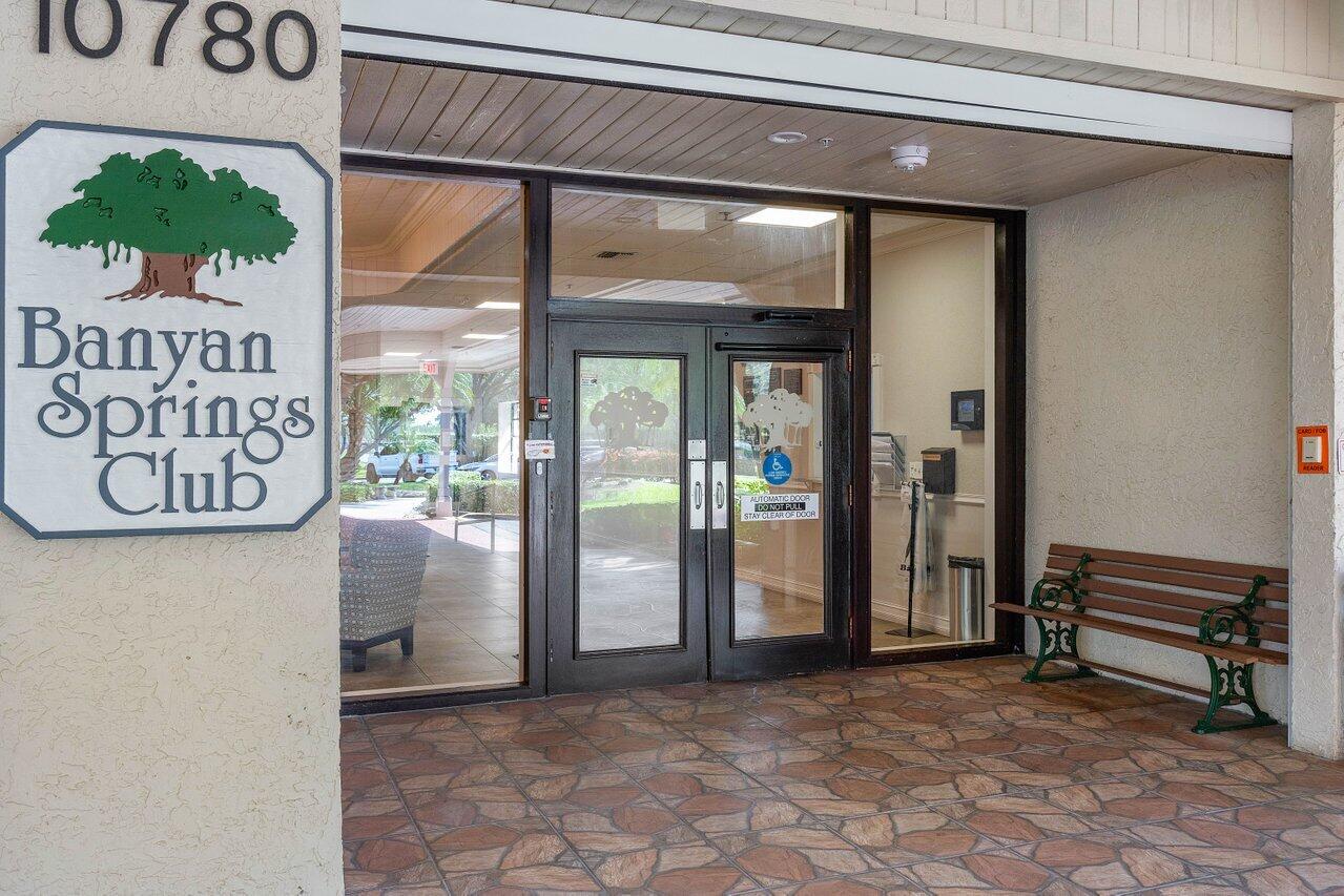 10092 Cedar Point Boulevard 305