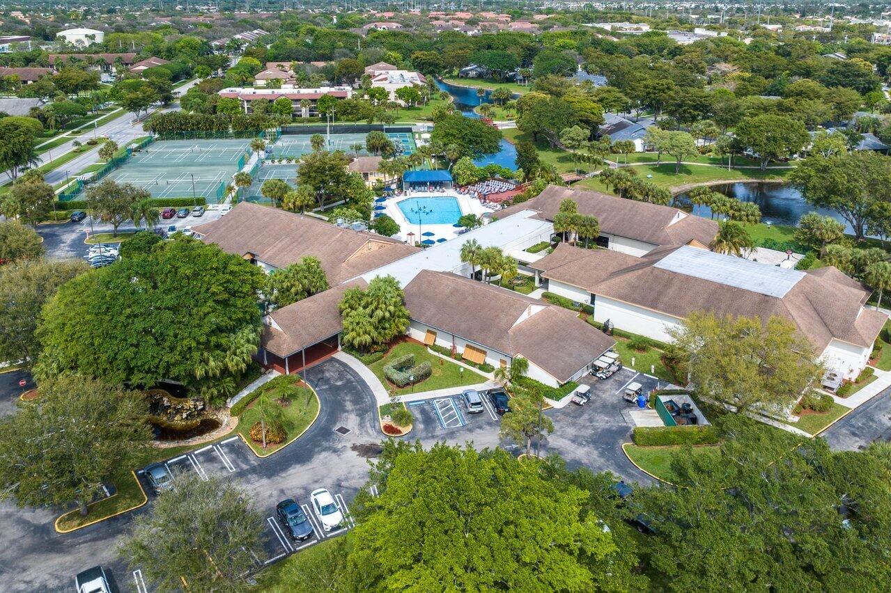 10092 Cedar Point Boulevard 305