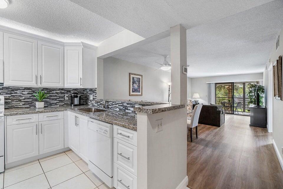 10092 Cedar Point Boulevard 305