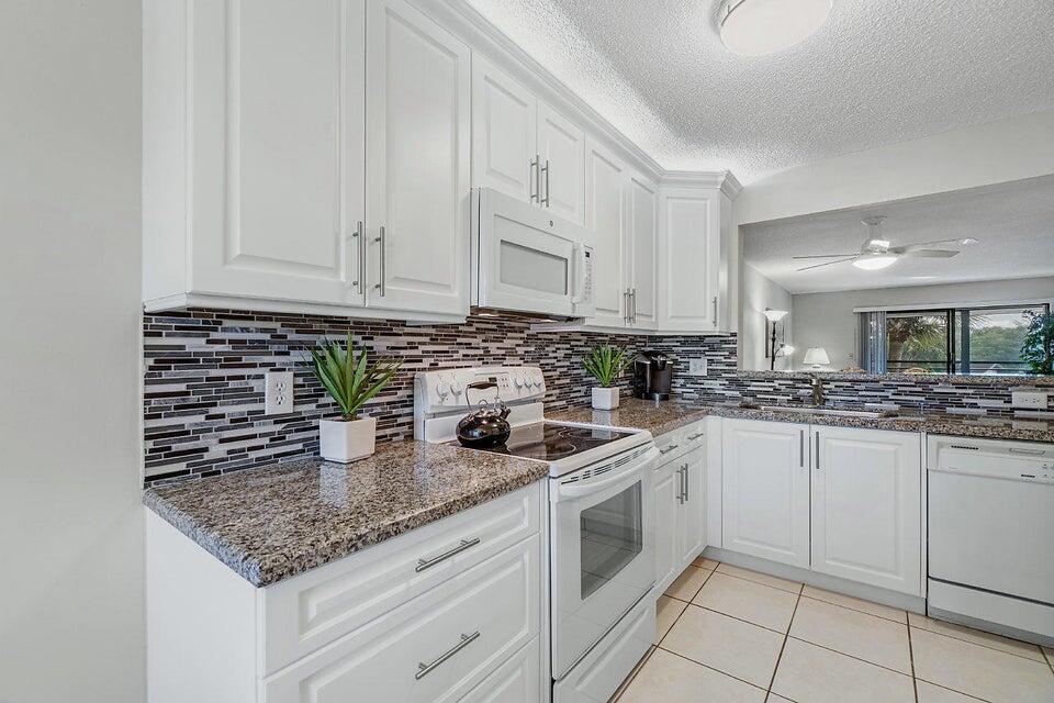 10092 Cedar Point Boulevard 305