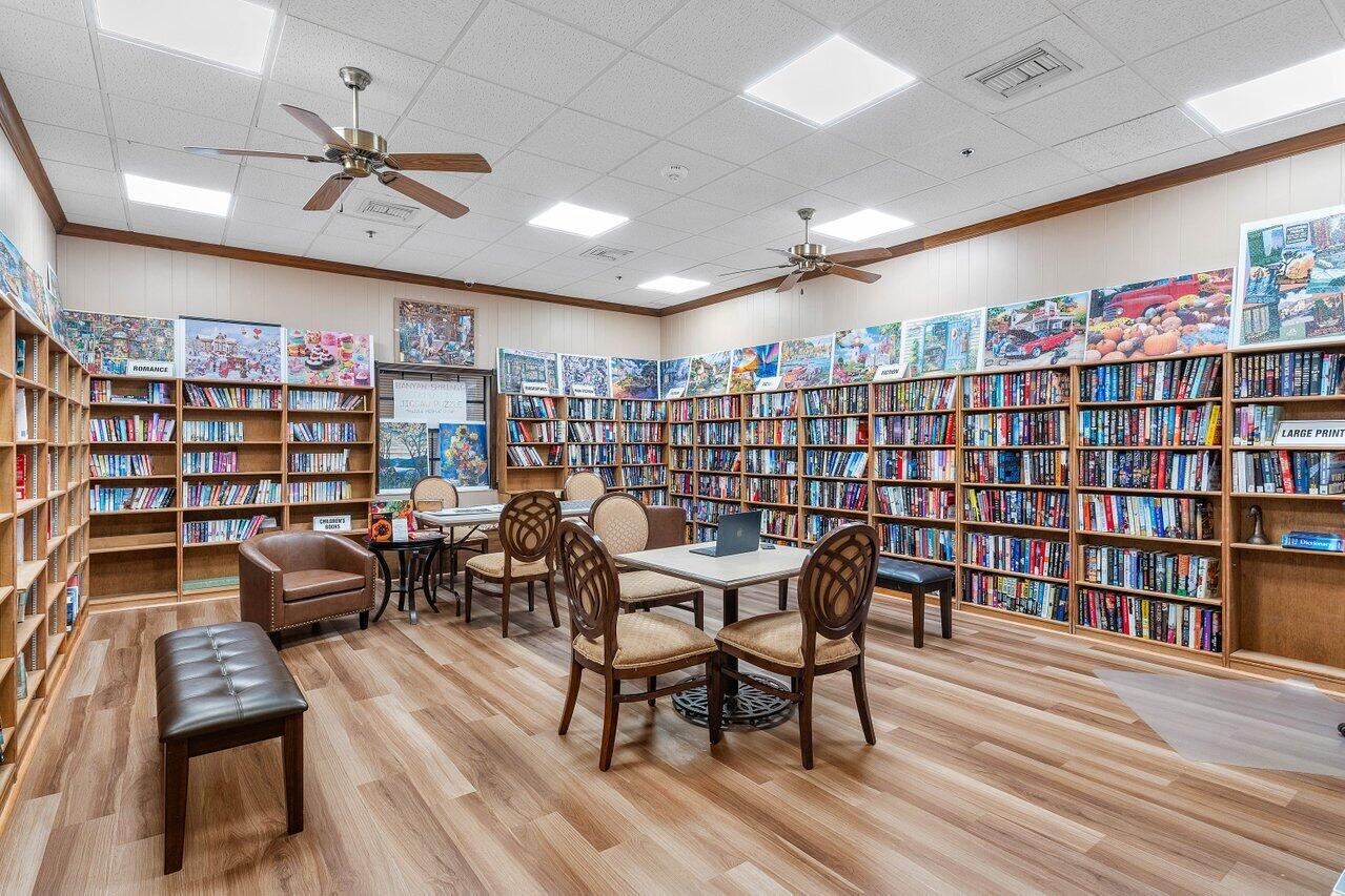10092 Cedar Point Boulevard 305