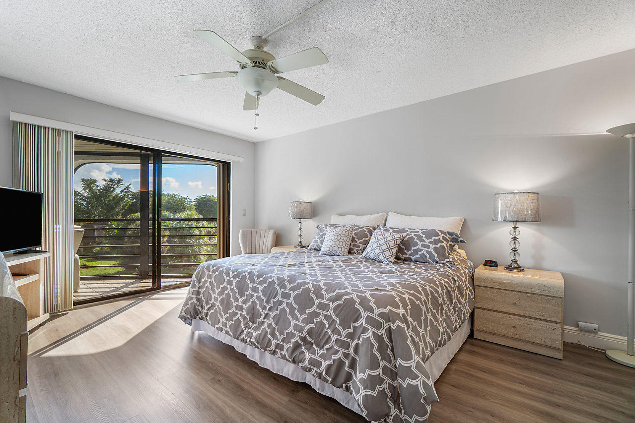 10092 Cedar Point Boulevard 305