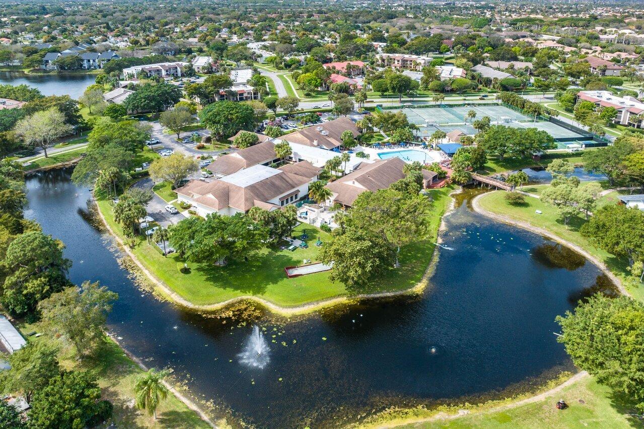10092 Cedar Point Boulevard 305