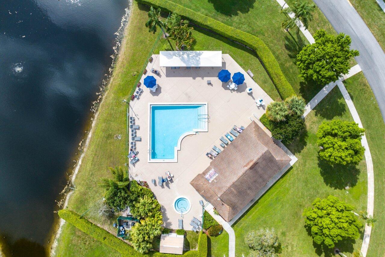 10092 Cedar Point Boulevard 305