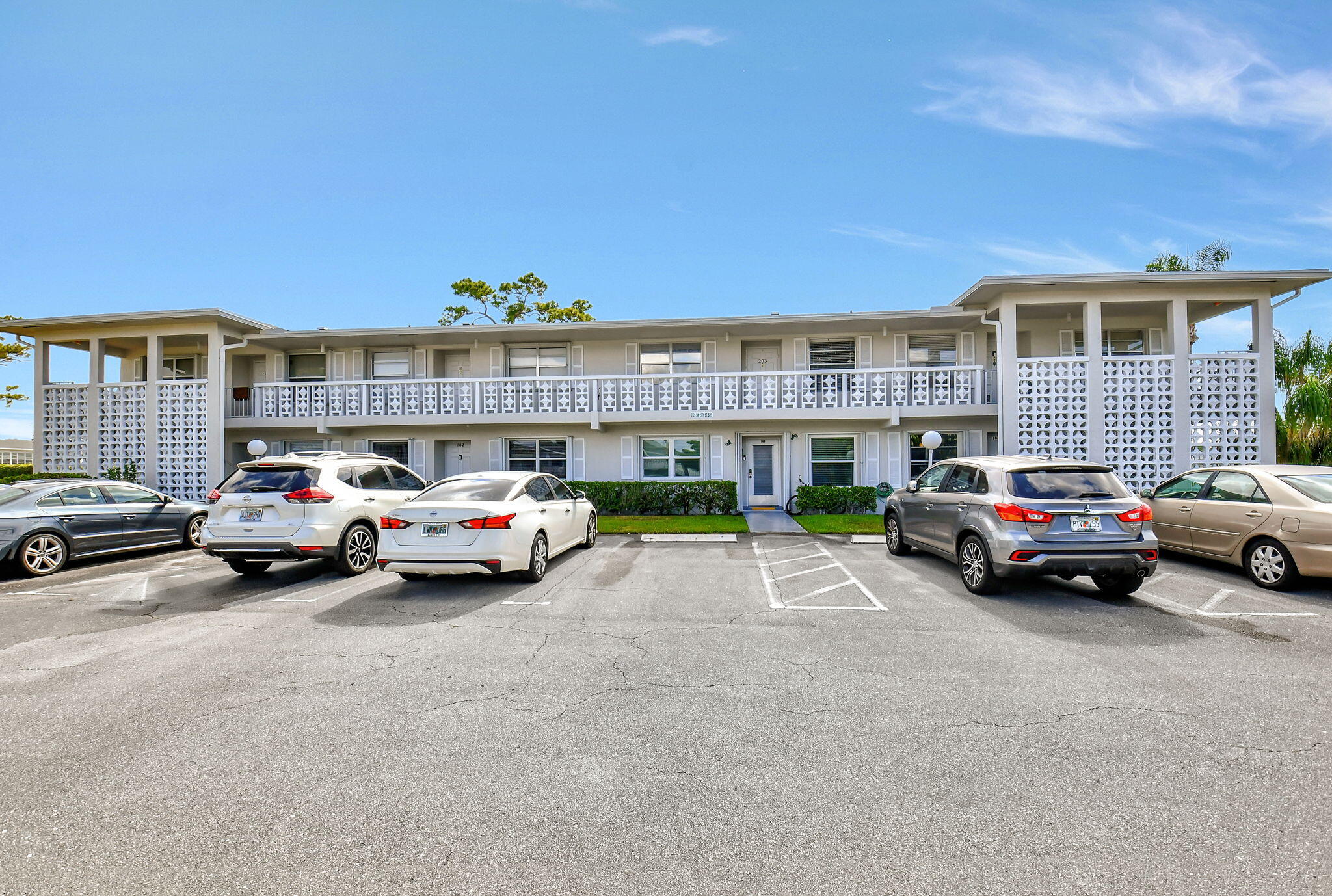 2721 SW 15th Street 203