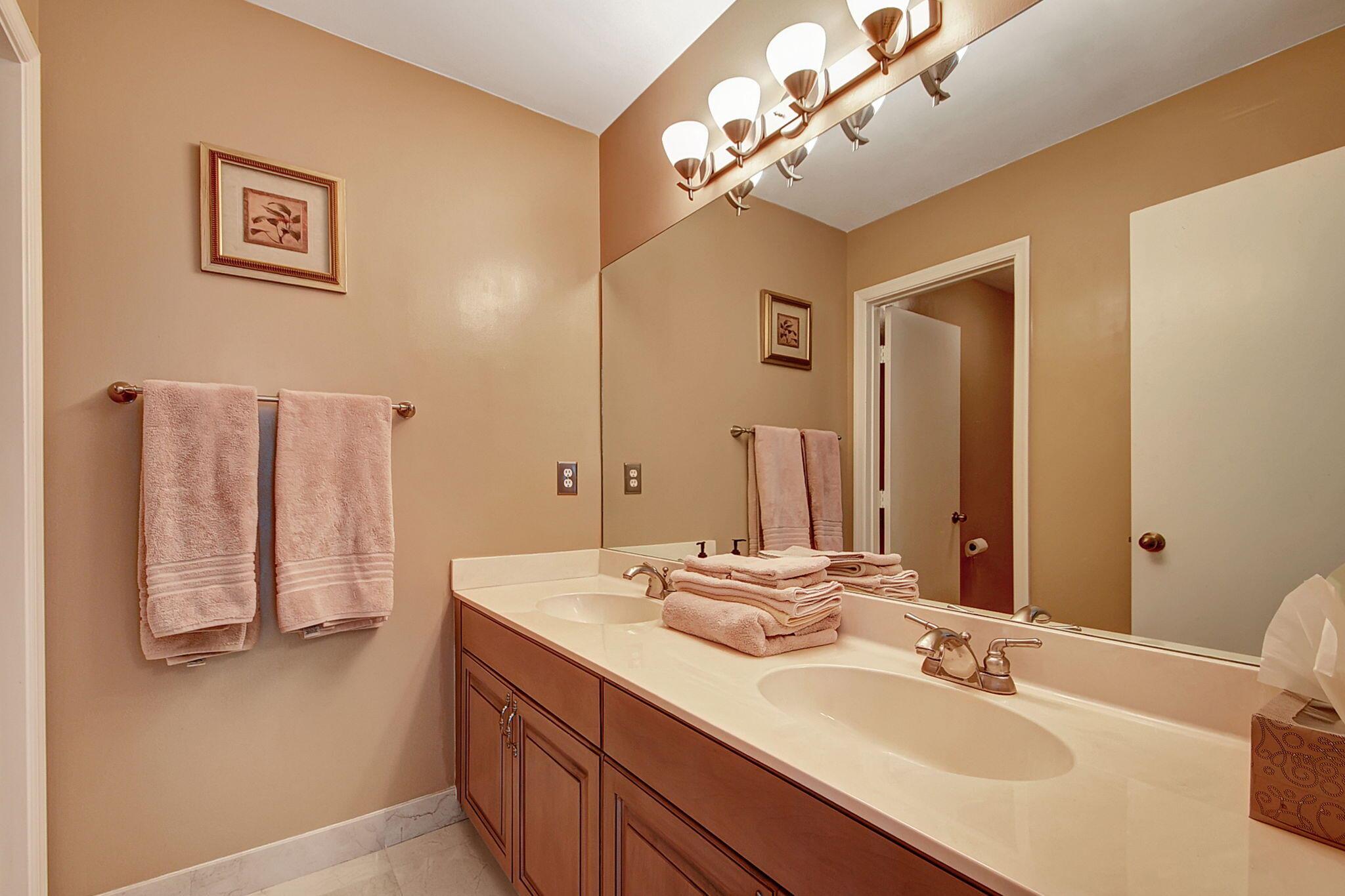 1376 Auburn Court