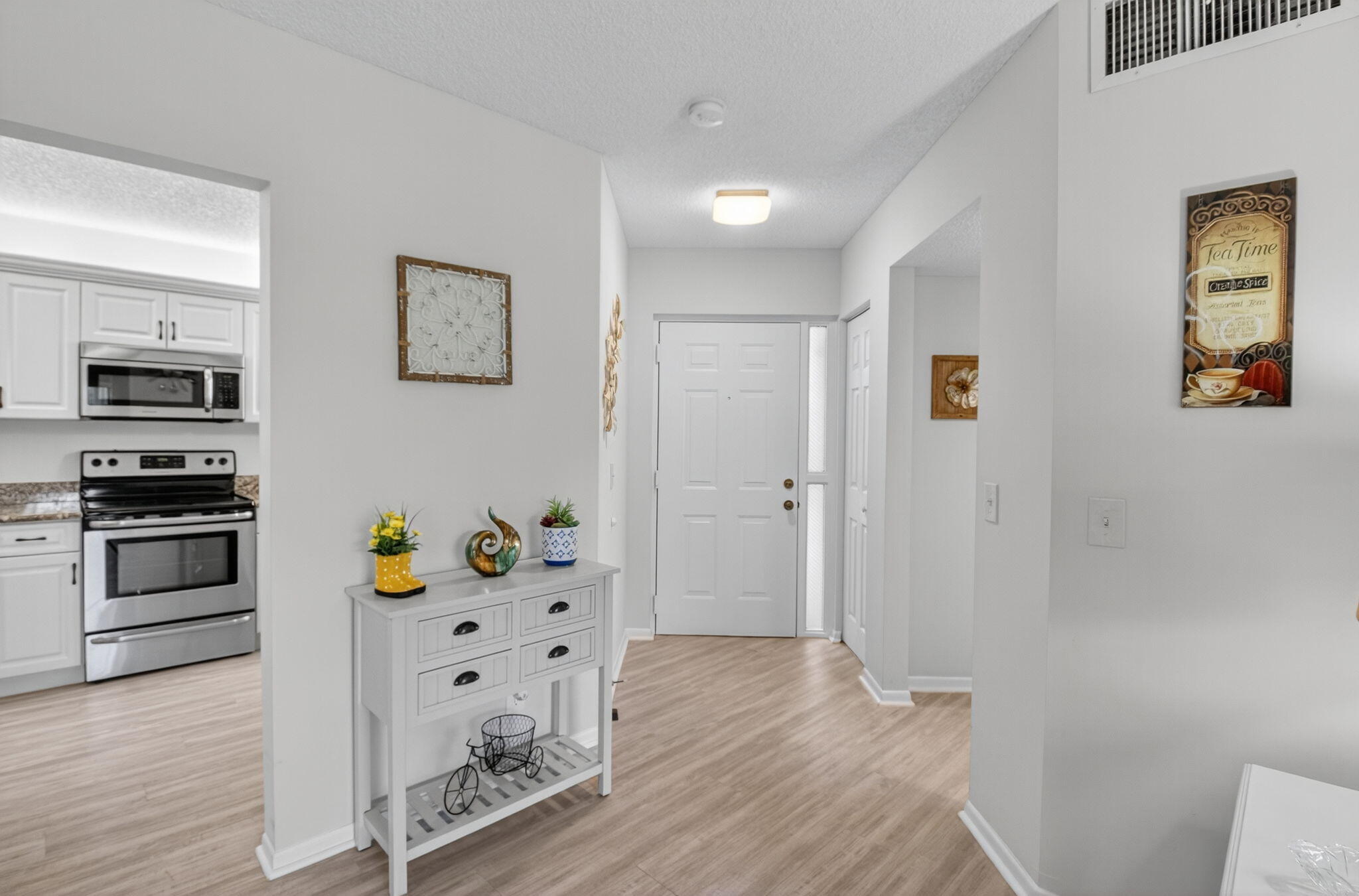 5275 Europa Drive H