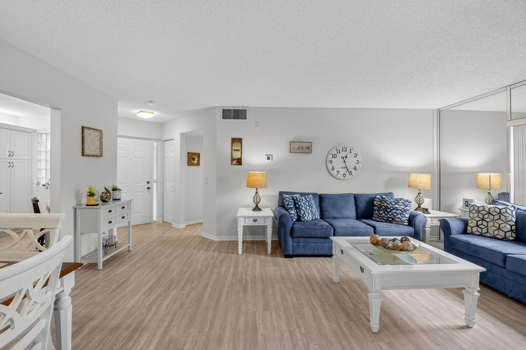5275 Europa Drive H