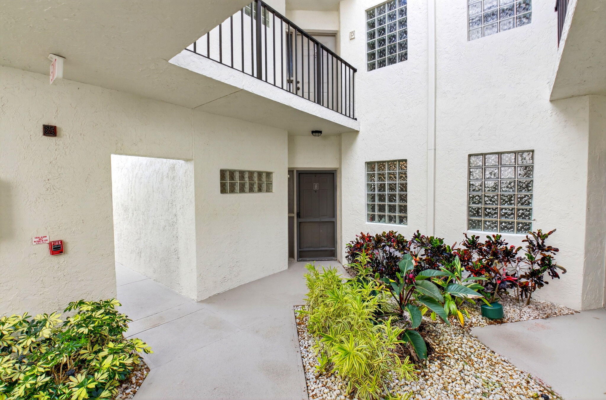 5275 Europa Drive H