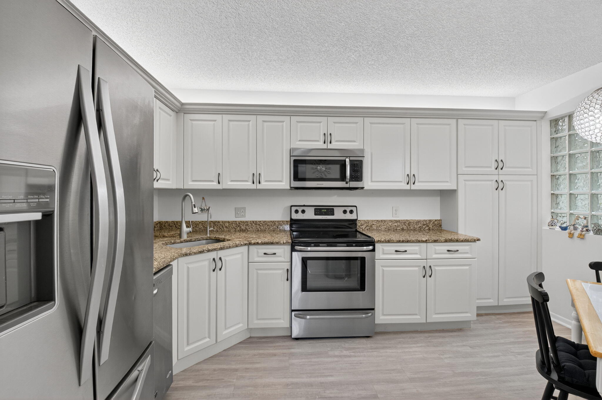 5275 Europa Drive H
