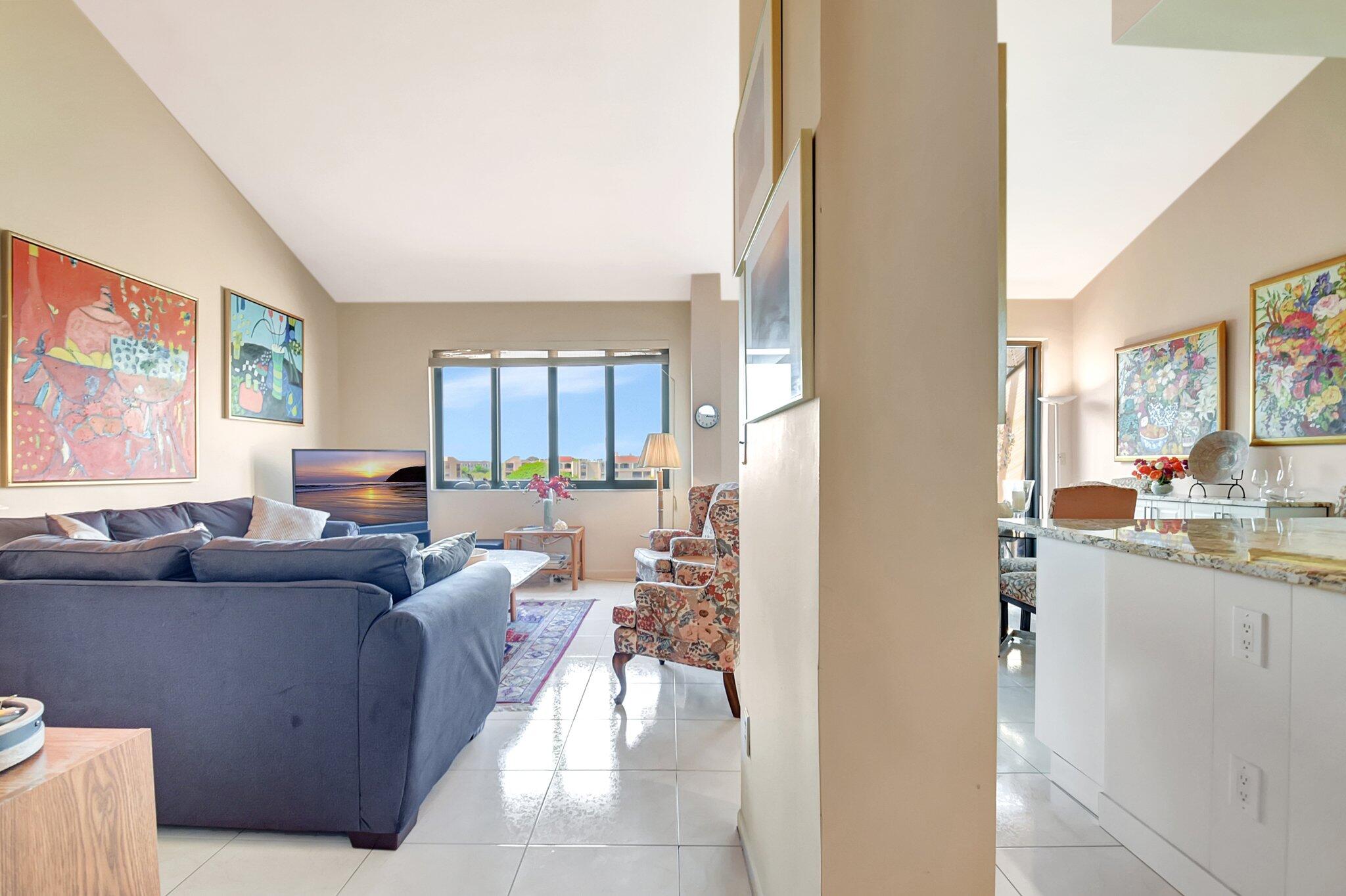 755 Dotterel Road 1512