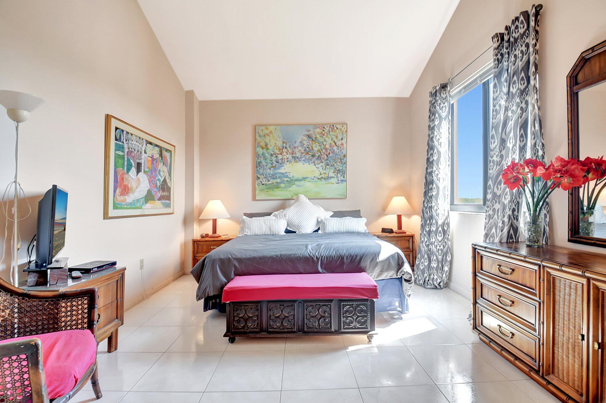 755 Dotterel Road 1512