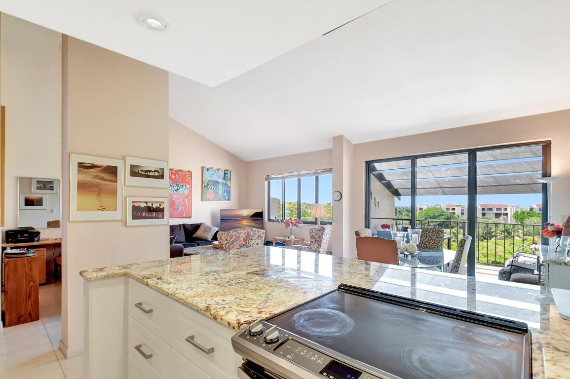 755 Dotterel Road 1512