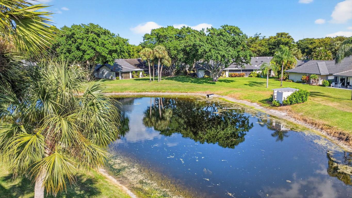 10092 Cedar Point Boulevard 305