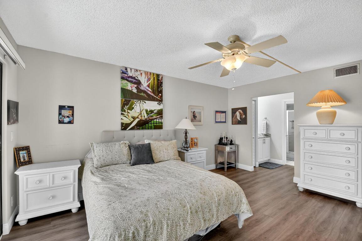 10092 Cedar Point Boulevard 305