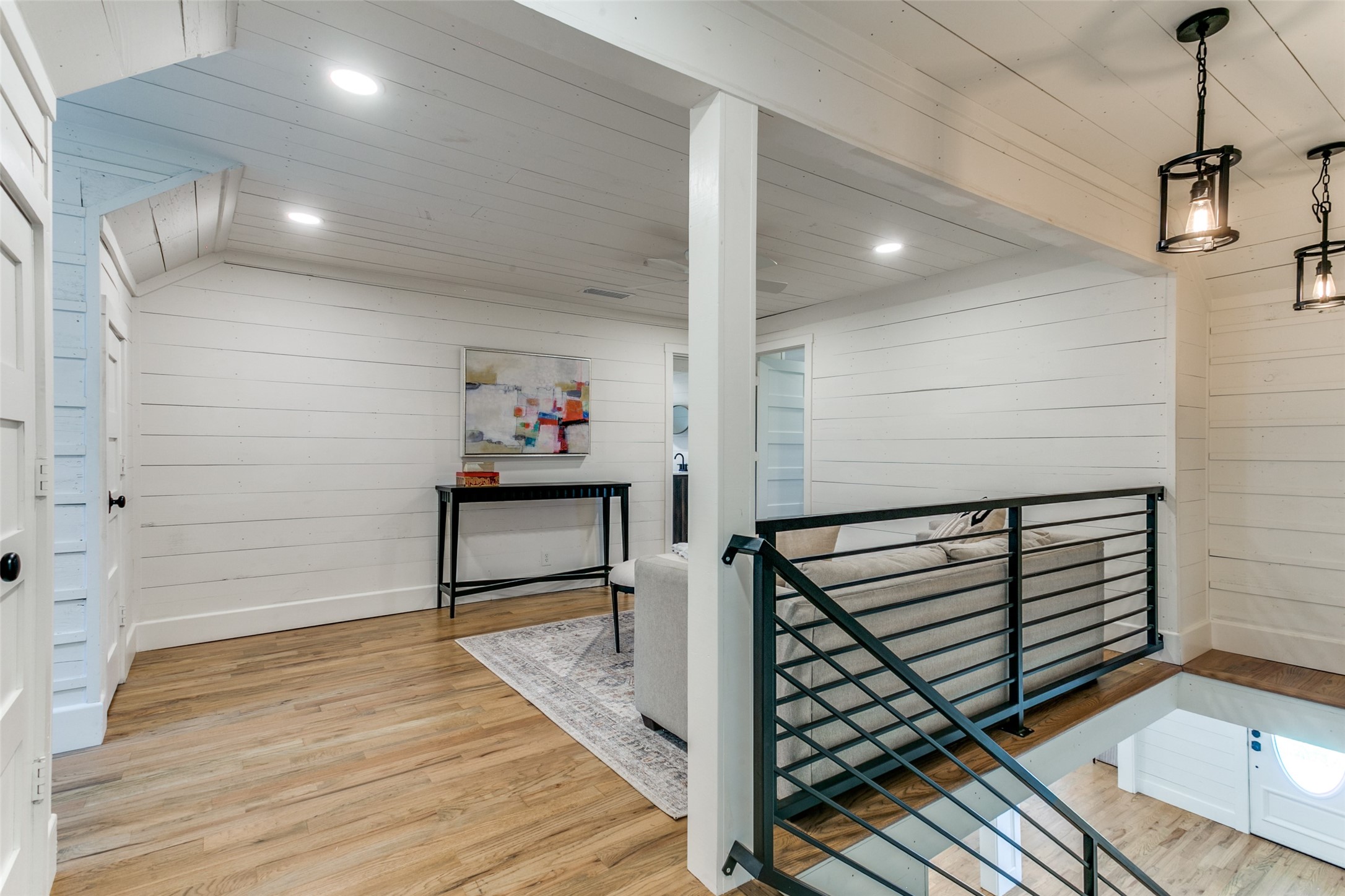 428 E Wall Street