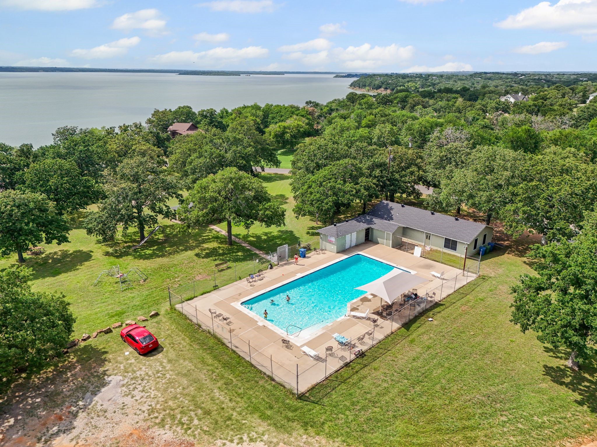 1418 Lakeshore Boulevard