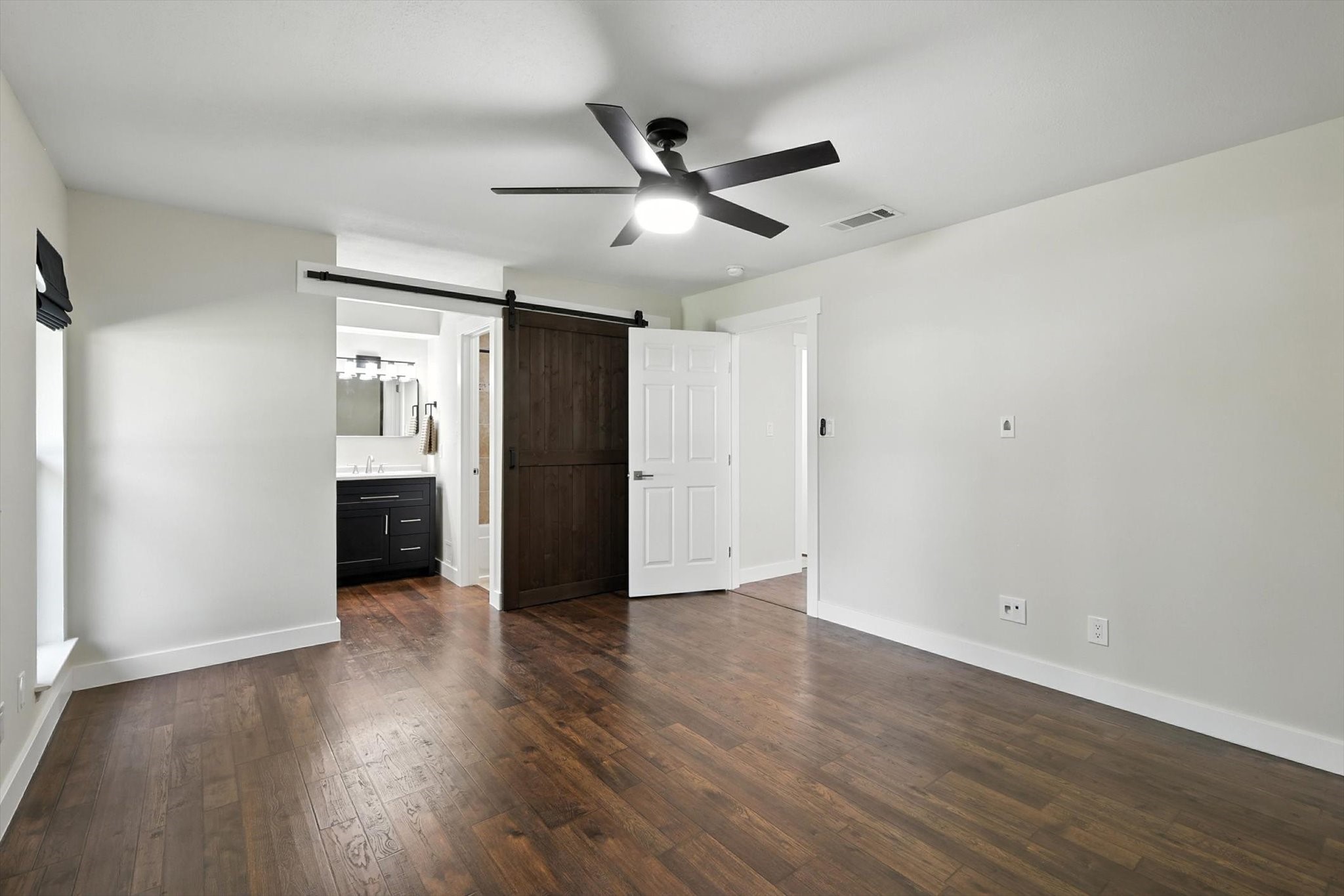 16 Christi Lane