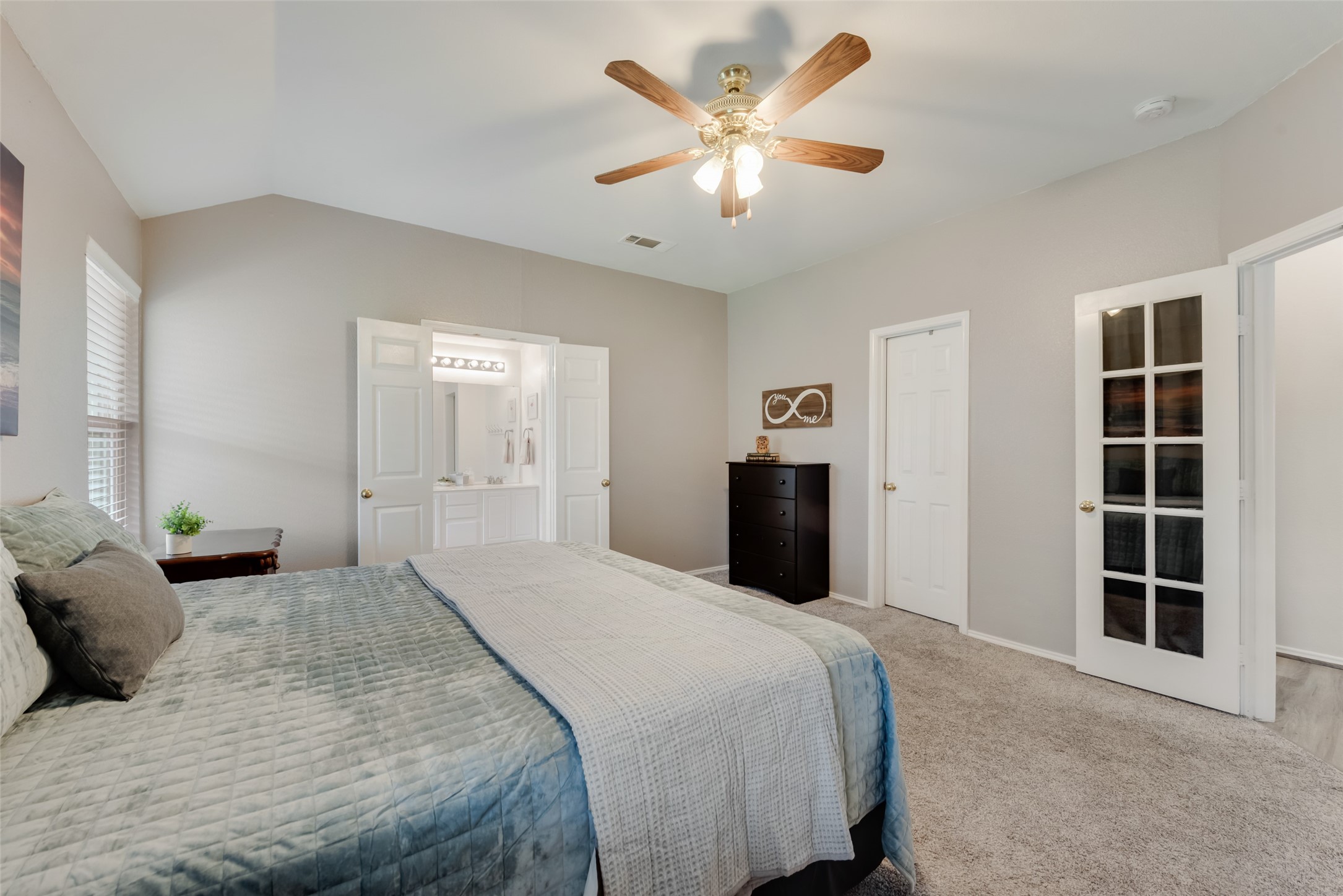 2801 Crater Lake Lane
