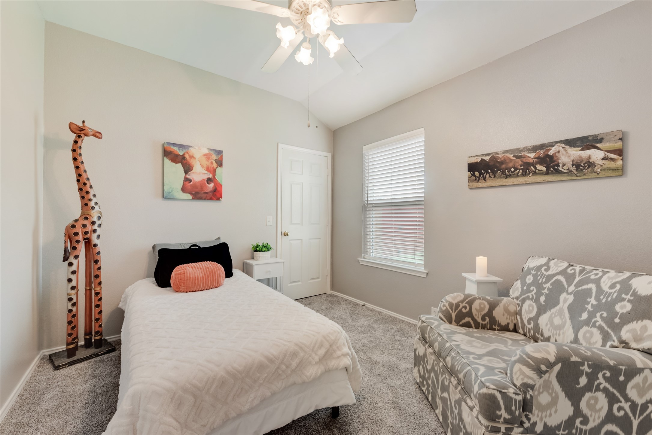 2801 Crater Lake Lane