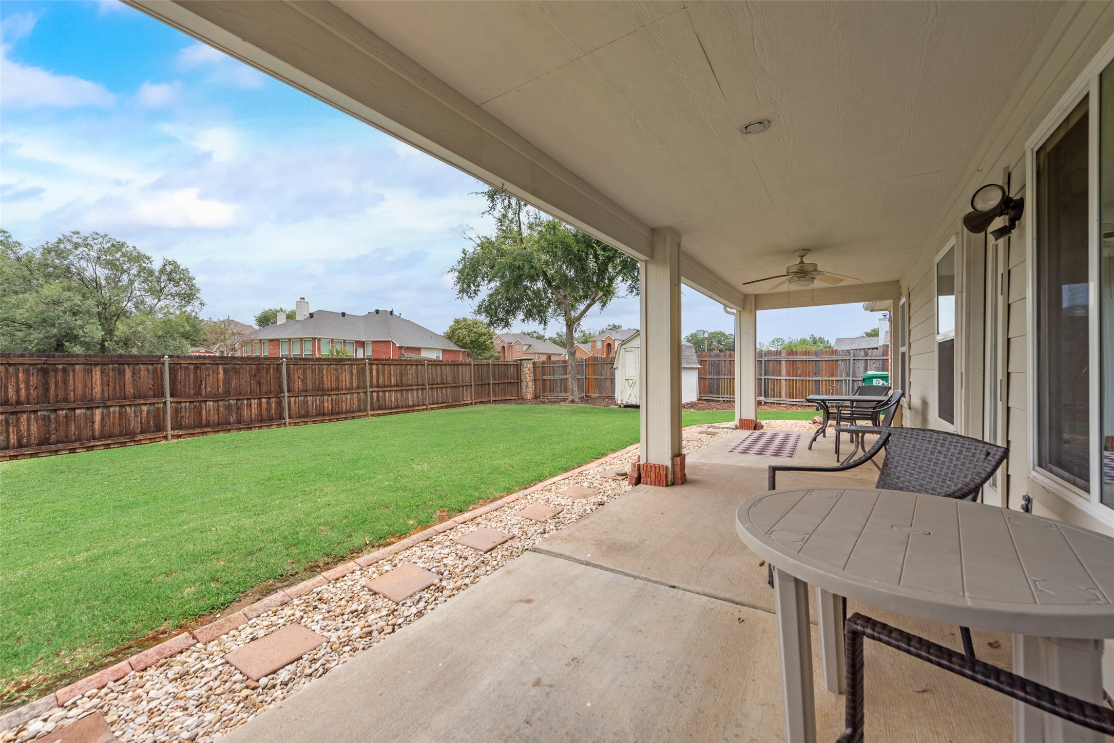 2801 Crater Lake Lane