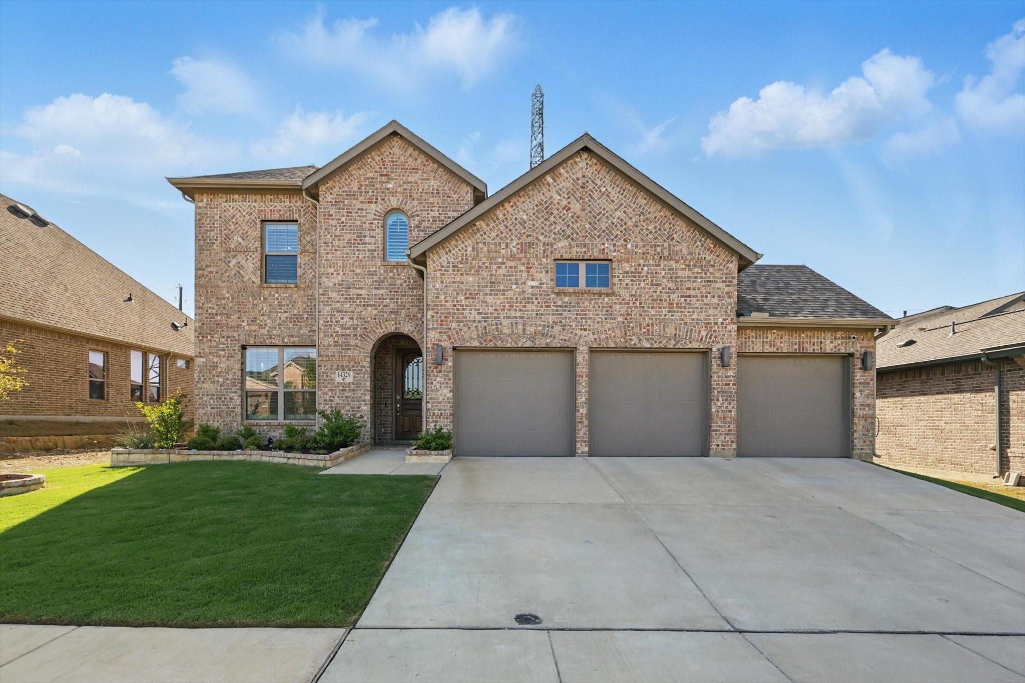 14329 Home Trail