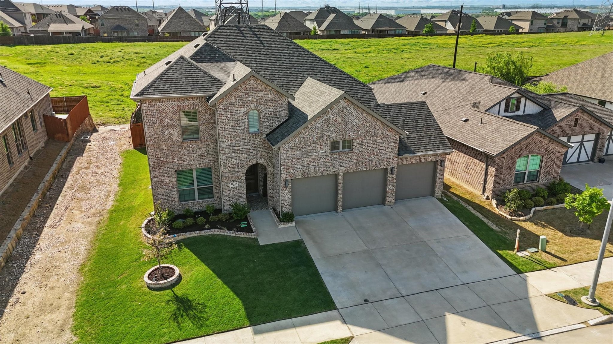 14329 Home Trail