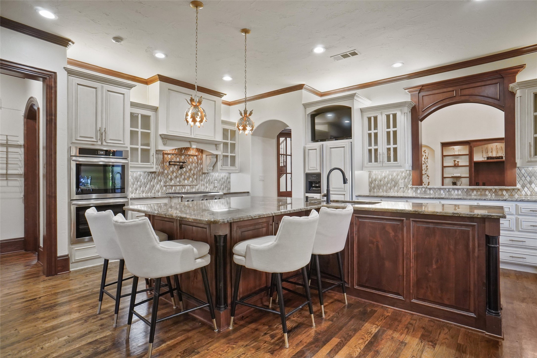 1217 Saddlebrook Way
