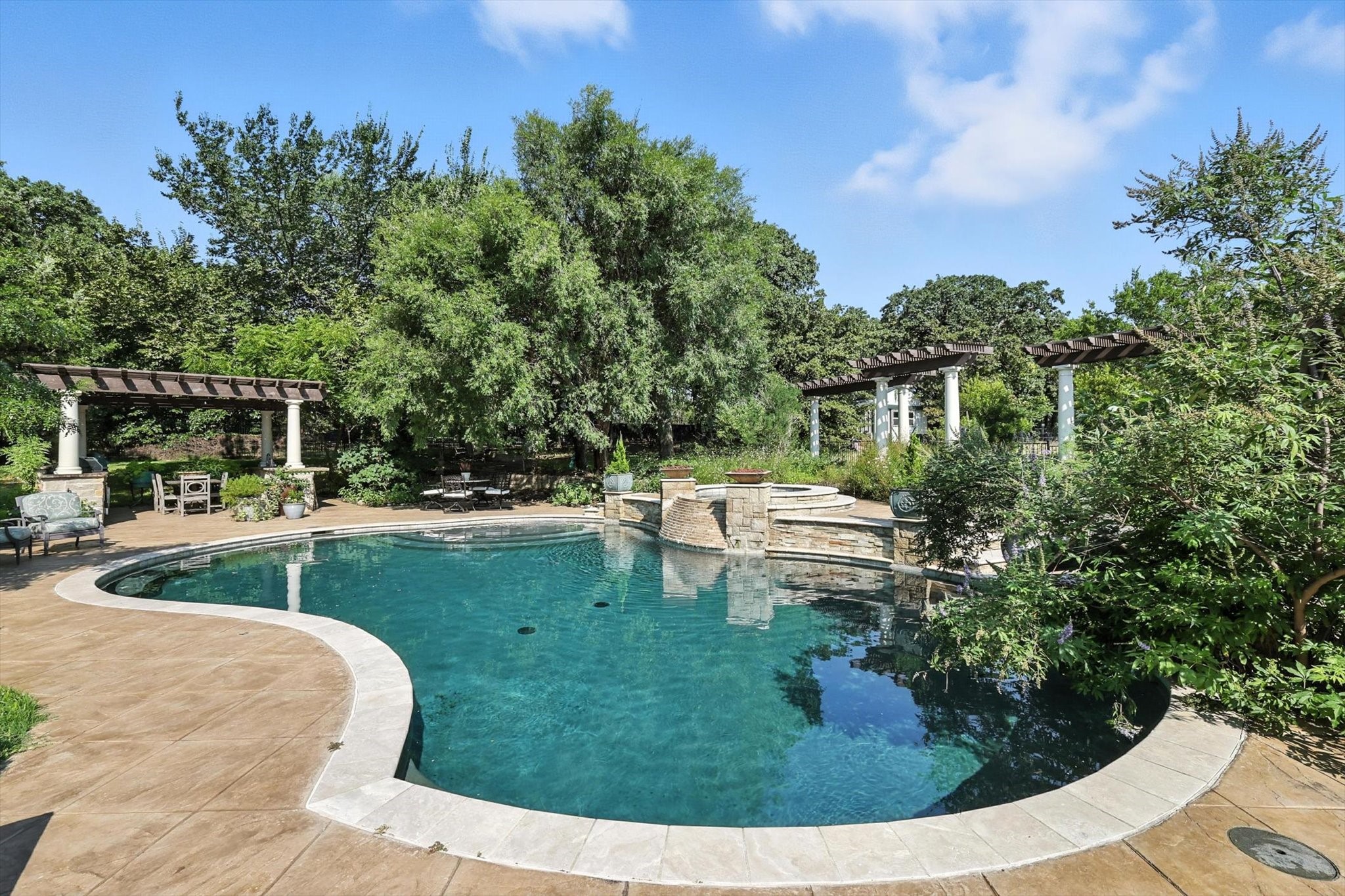 1217 Saddlebrook Way