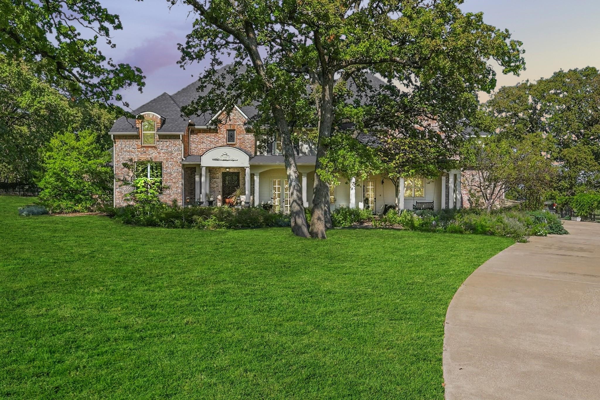 1217 Saddlebrook Way