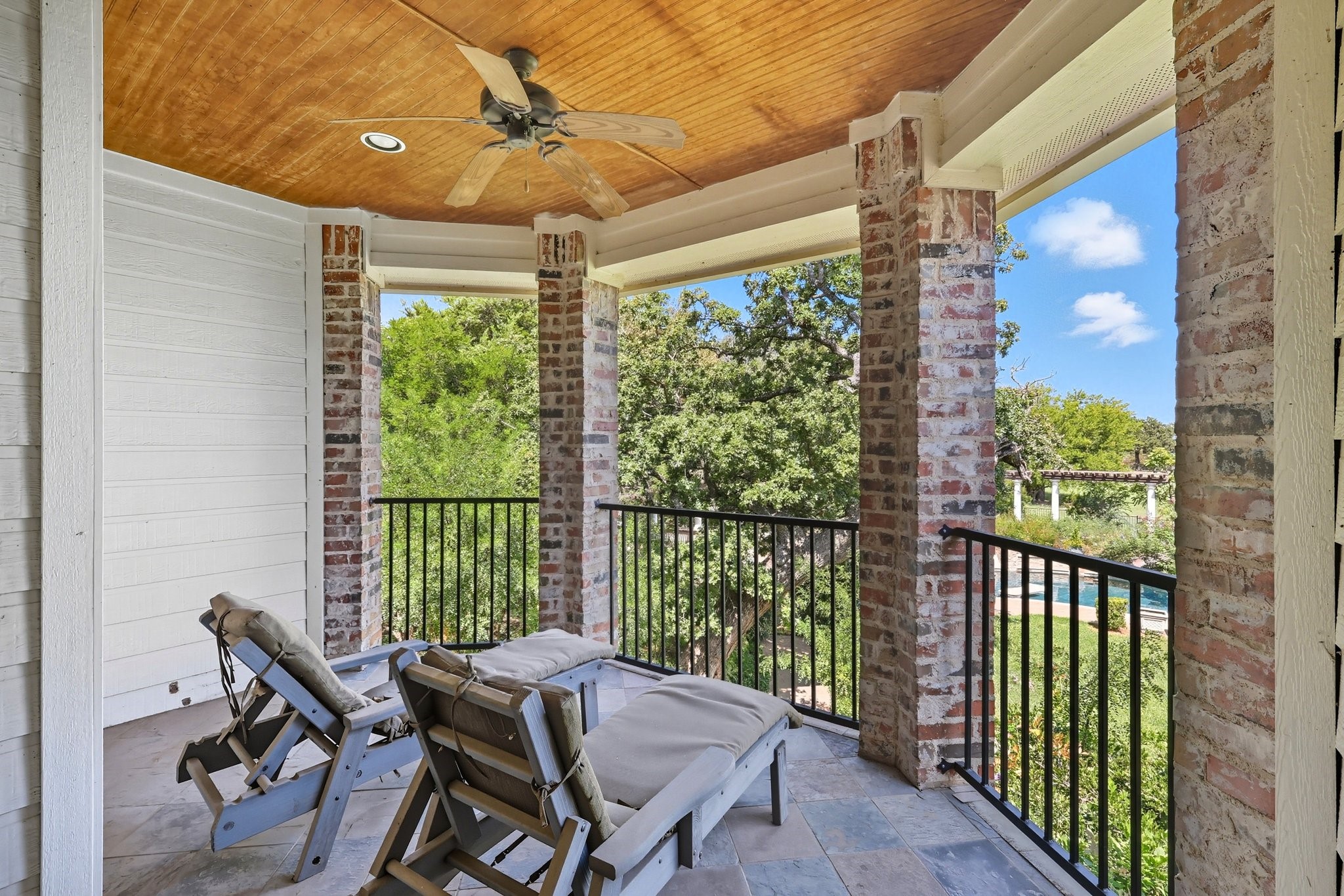 1217 Saddlebrook Way