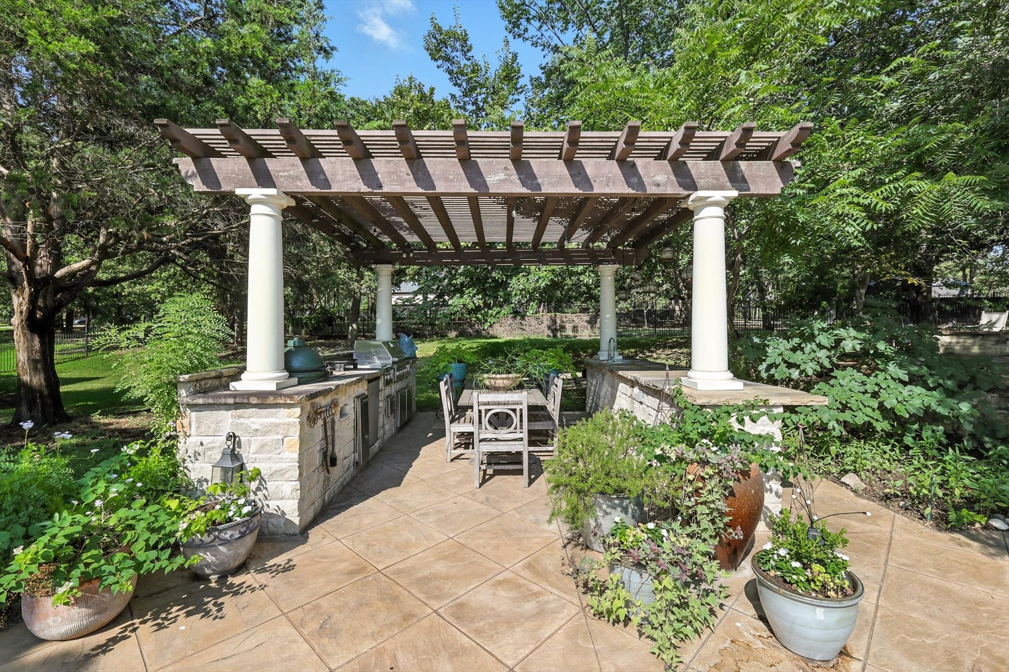 1217 Saddlebrook Way