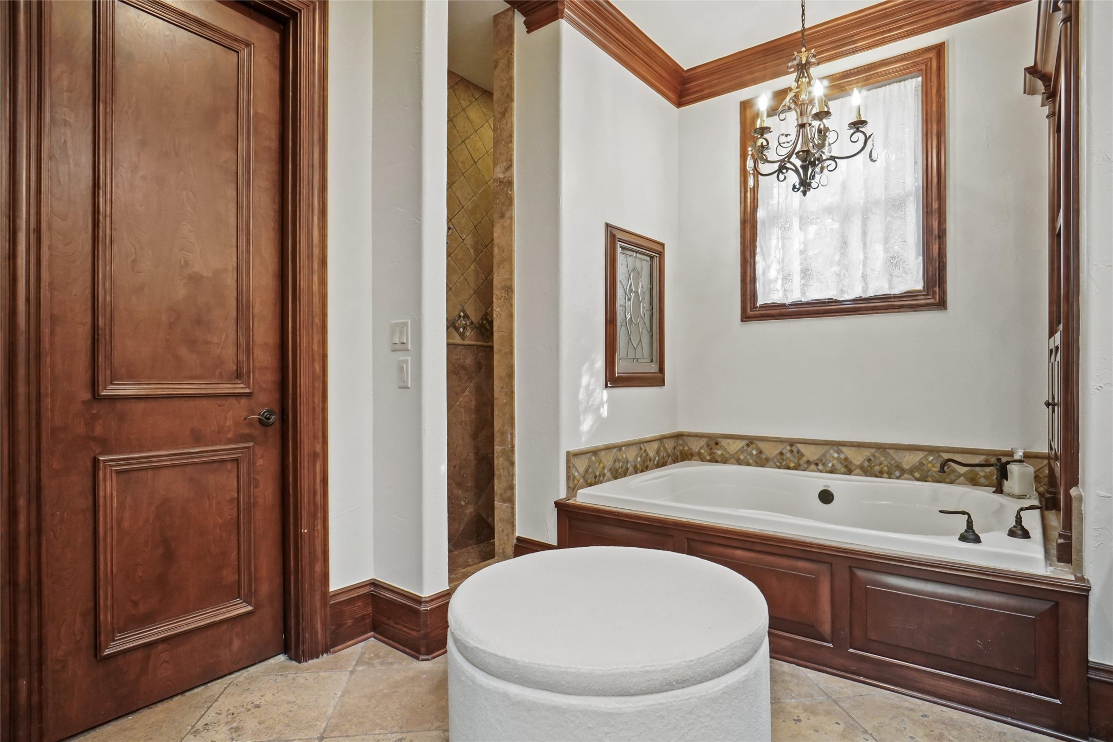 1217 Saddlebrook Way