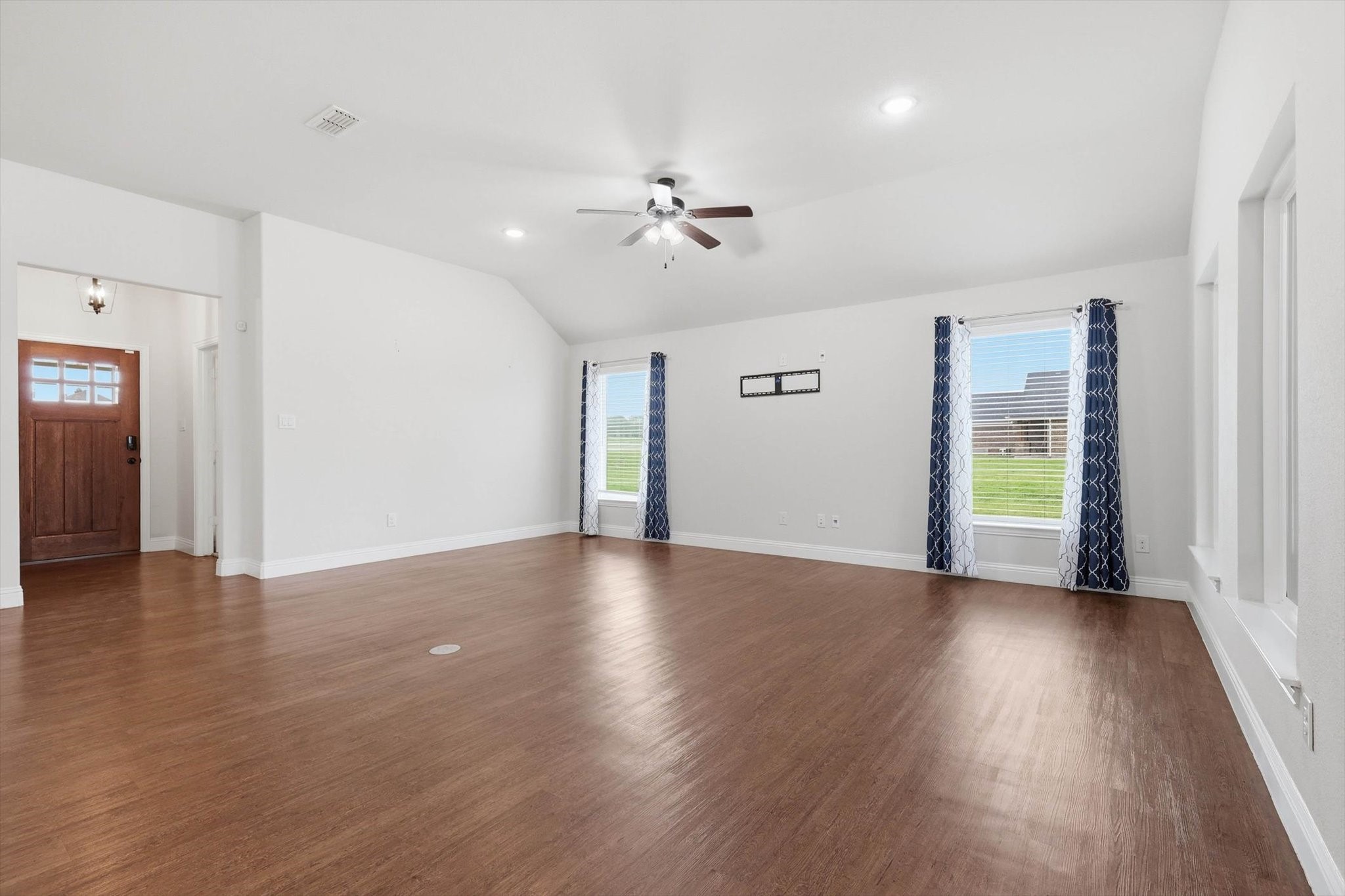 5013 Diamond Drive