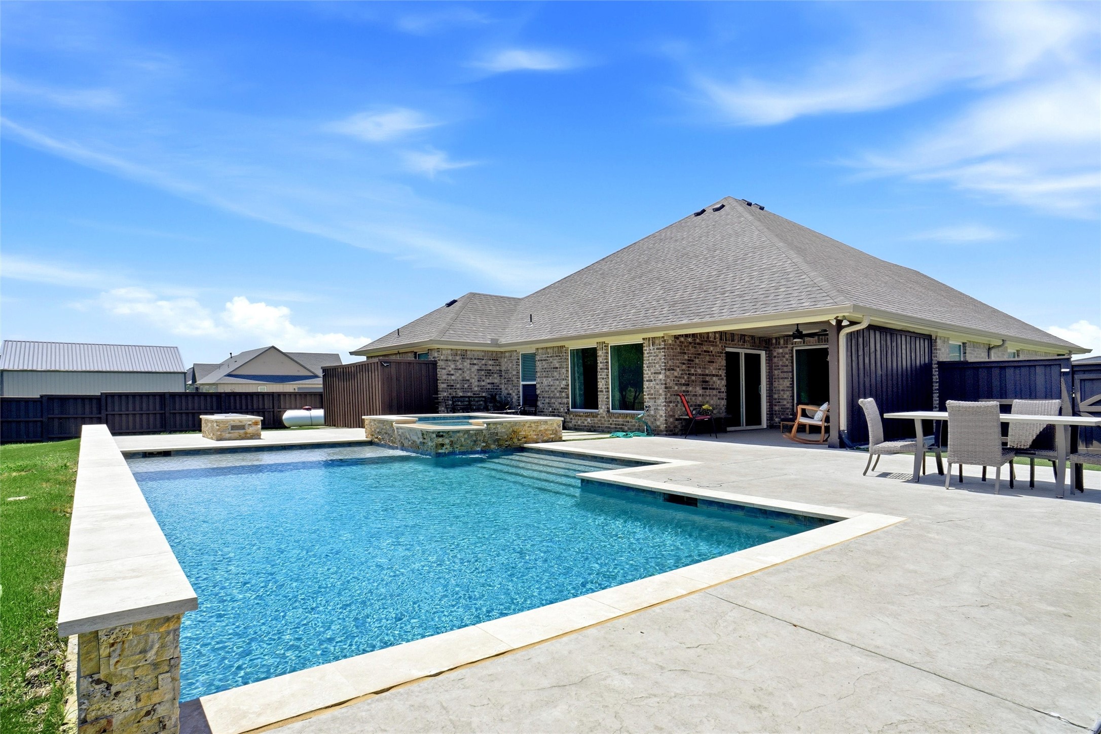 5013 Diamond Drive