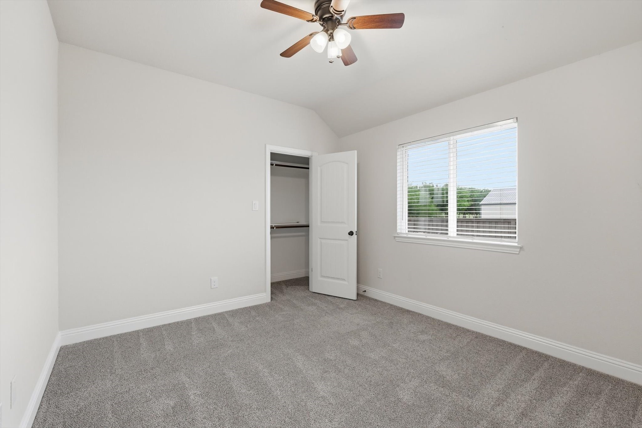 5013 Diamond Drive