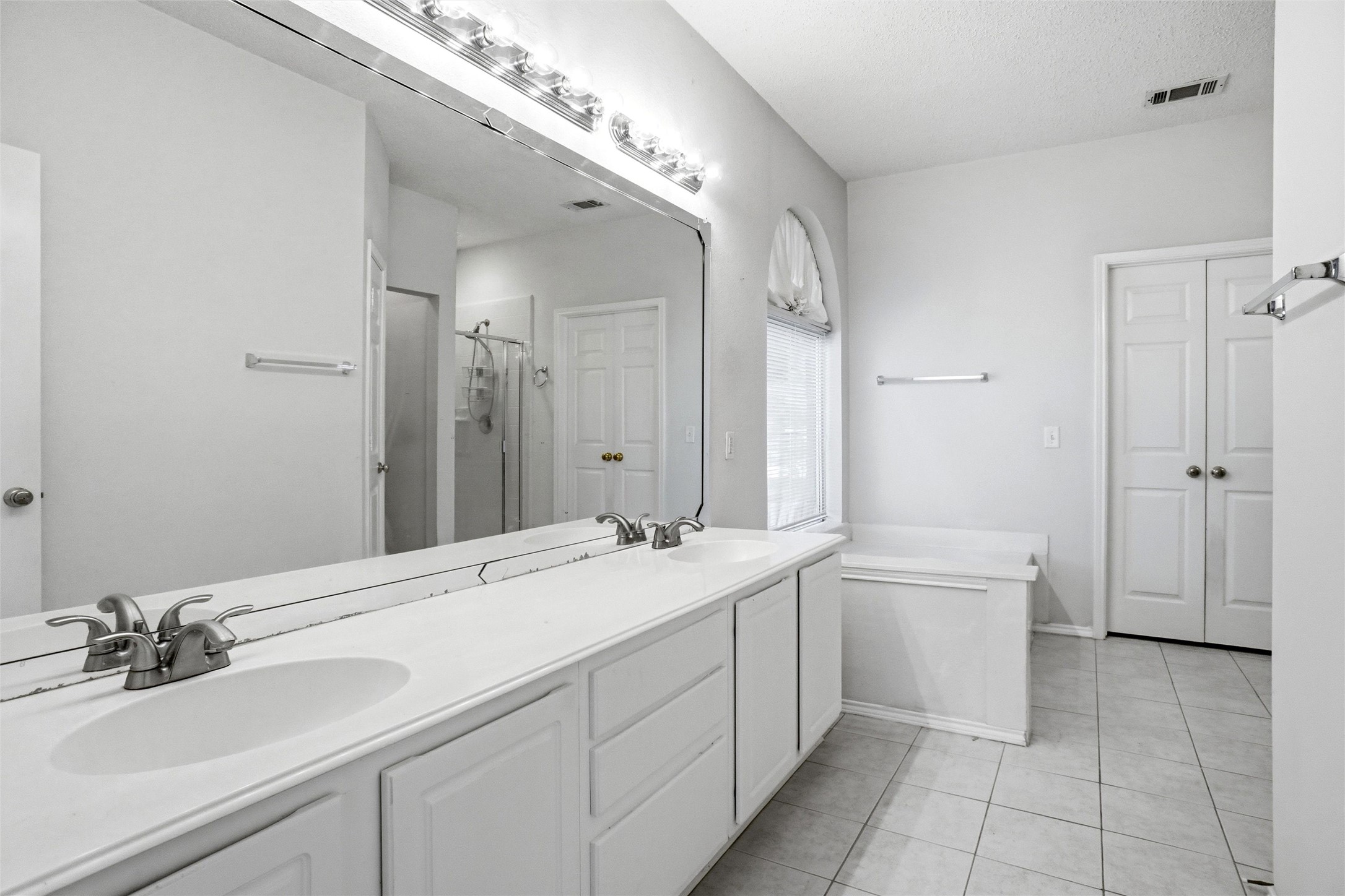 3220 Herring Court