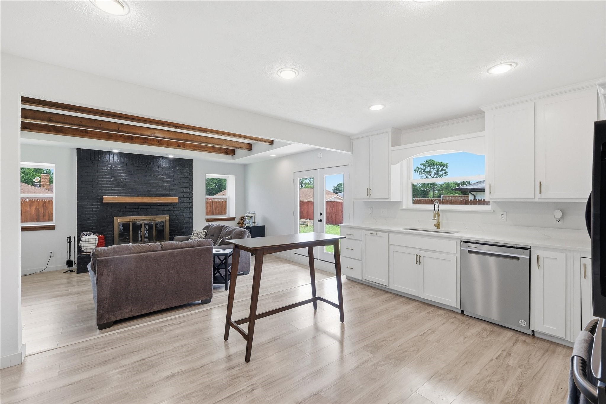 1513 Chisolm Trail