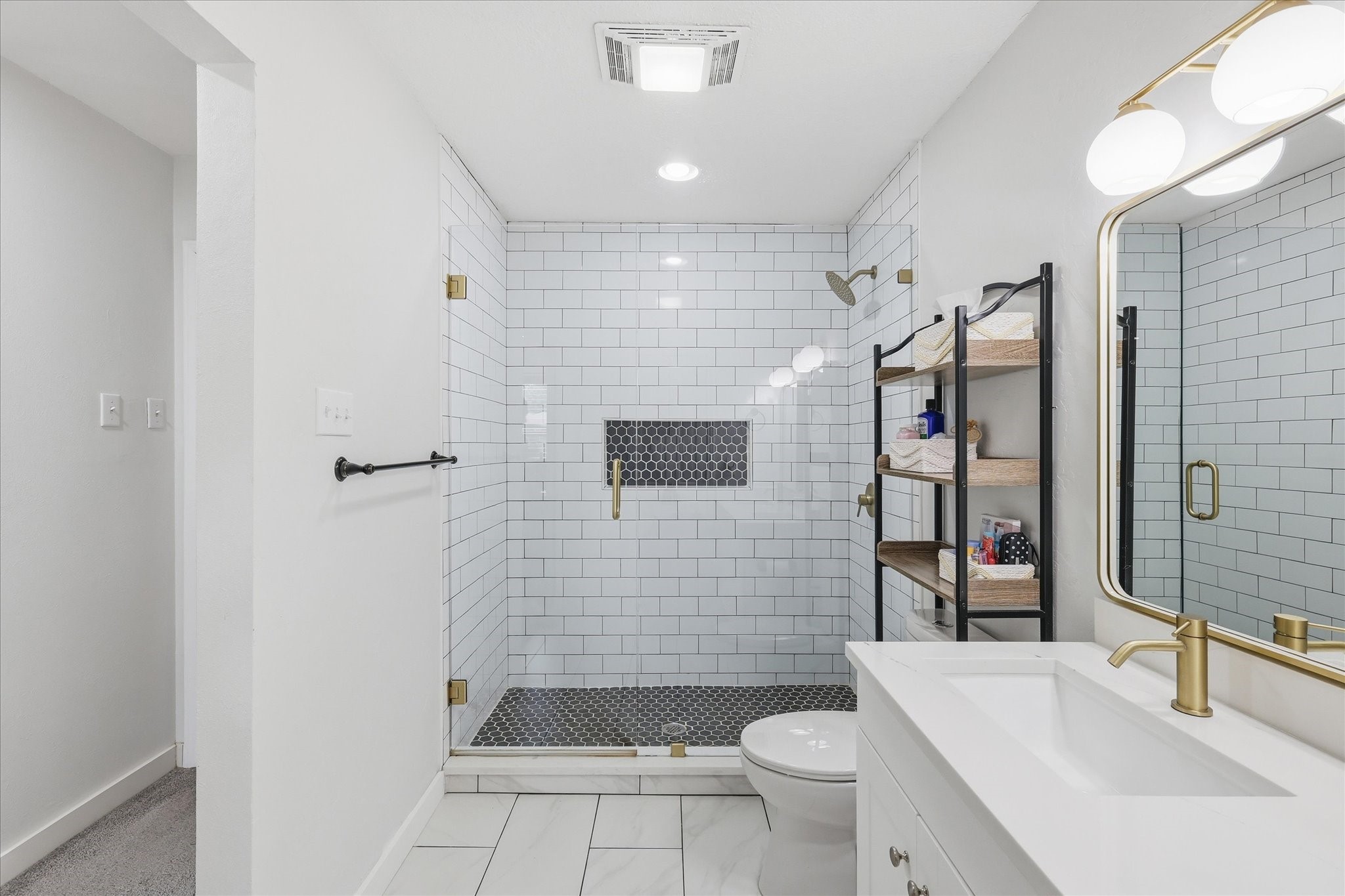 1513 Chisolm Trail