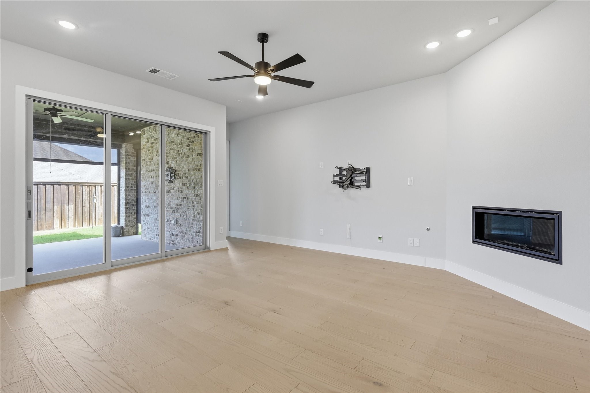 2816 Garrett Drive