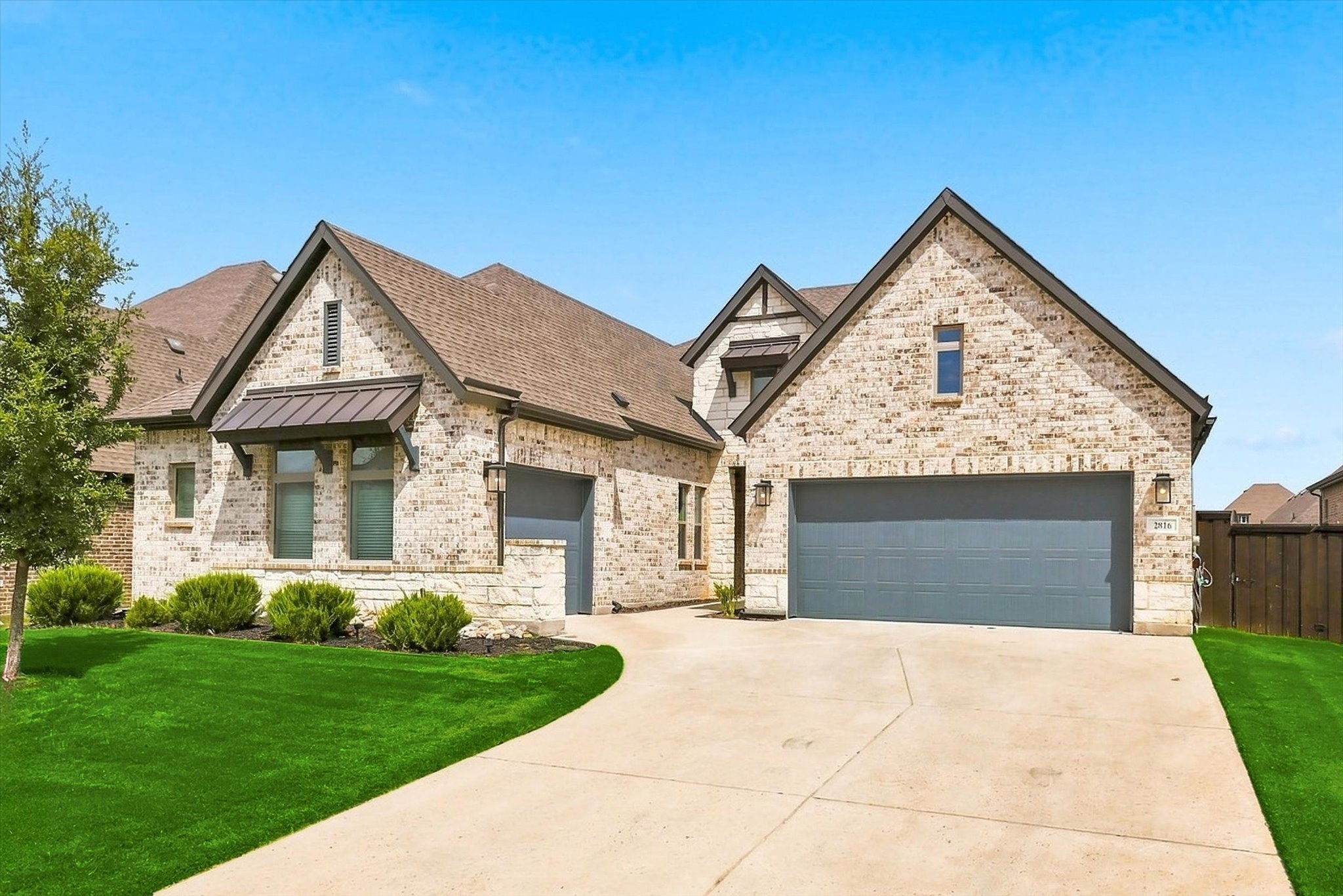 2816 Garrett Drive