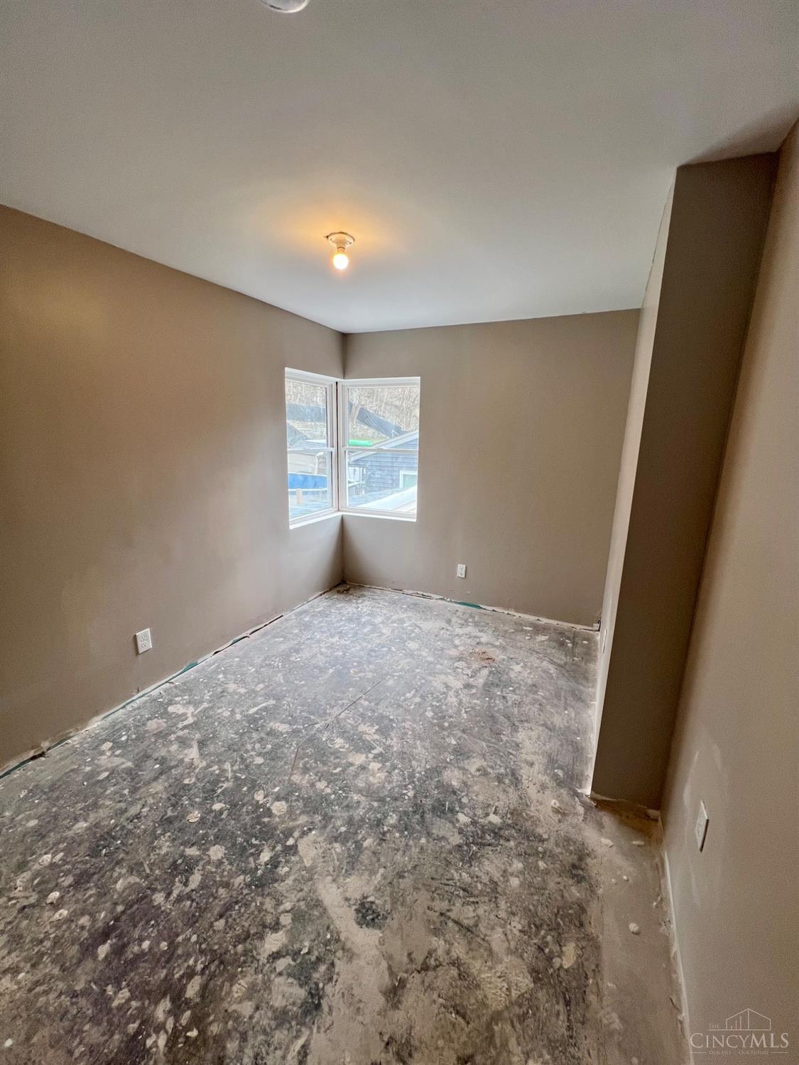 1280 Fairbanks Avenue