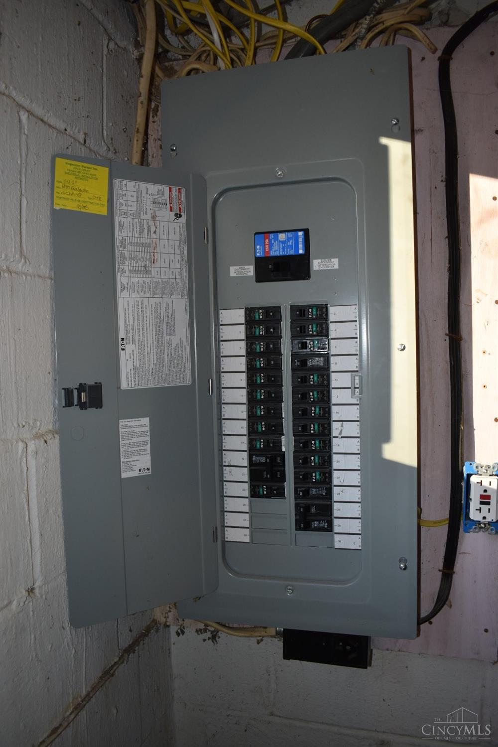 1280 Fairbanks Avenue