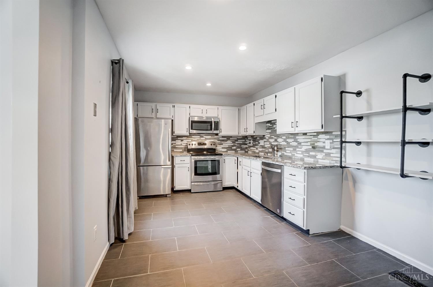 5253 Leatherwood Drive