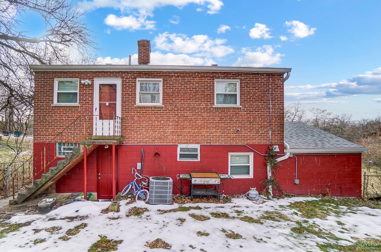 2424 Westwood Northern Boulevard