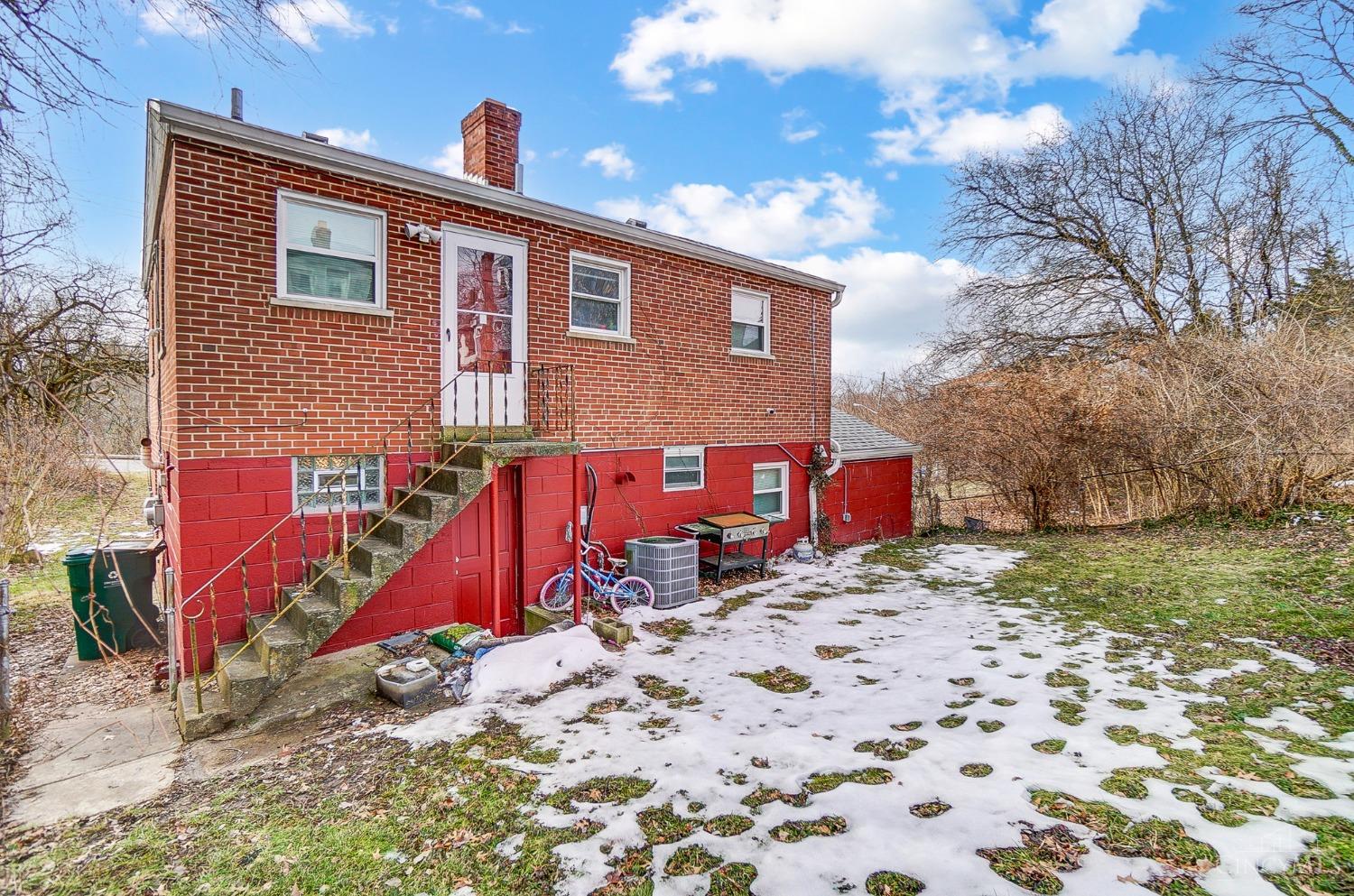 2424 Westwood Northern Boulevard
