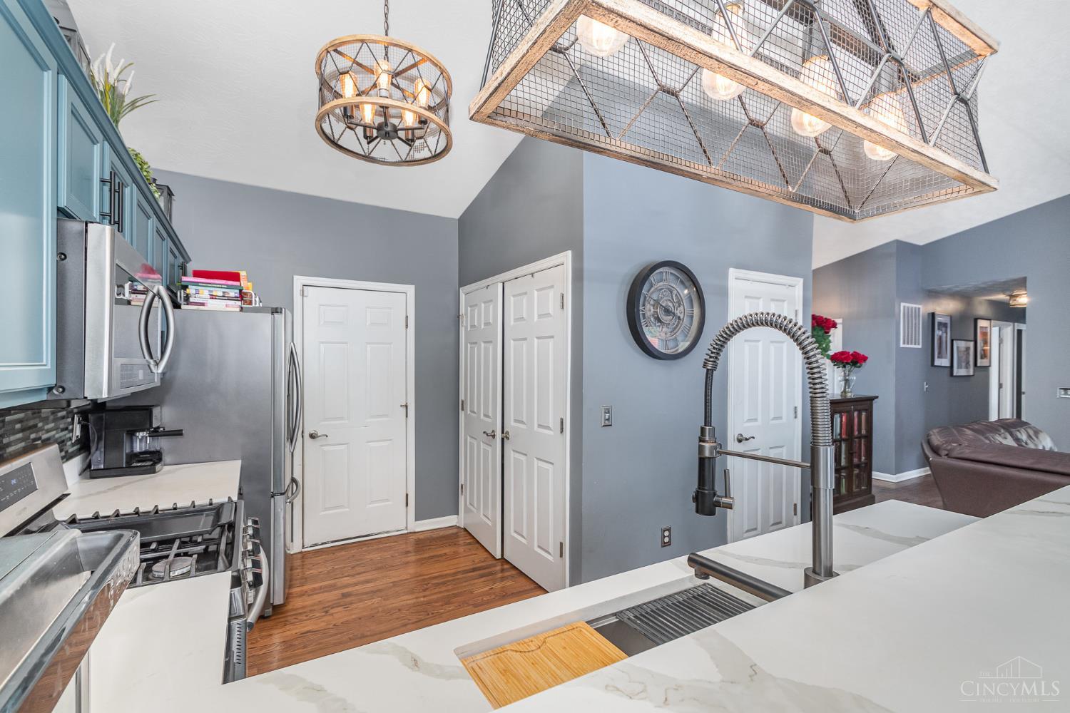 2484 Deercove Court